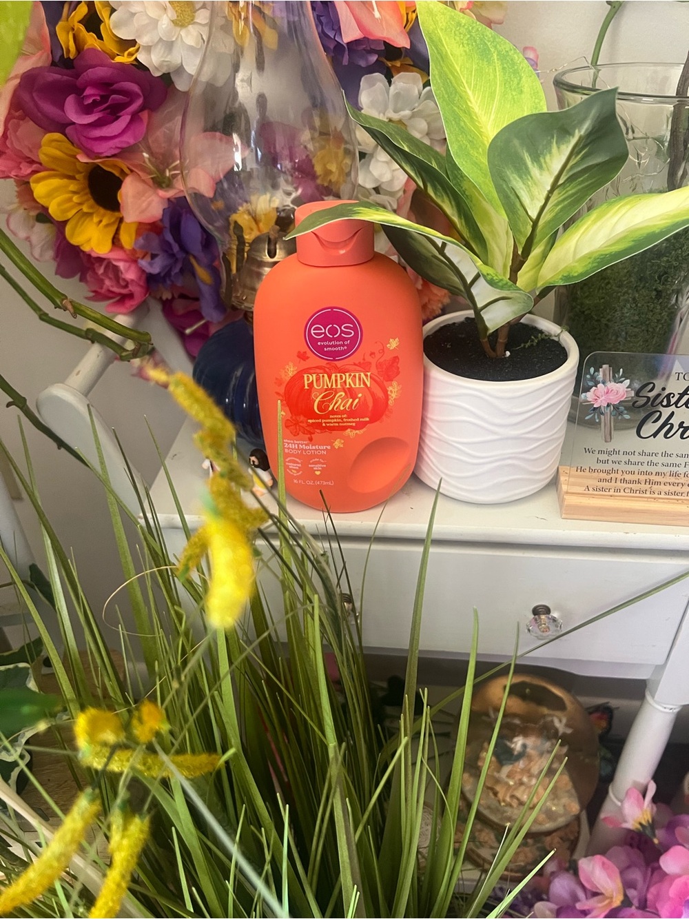 eos Pumpkin Chai Body Wash - Orange